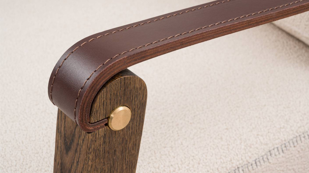 Nordic Line: Philip beige gepolsterter Sessel mit Lederarmlehnen