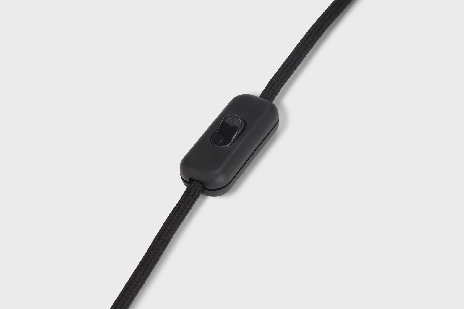 Anour :: Donya Sphere Wandleuchte, Durchmesser 15 cm, Schwarzstahl