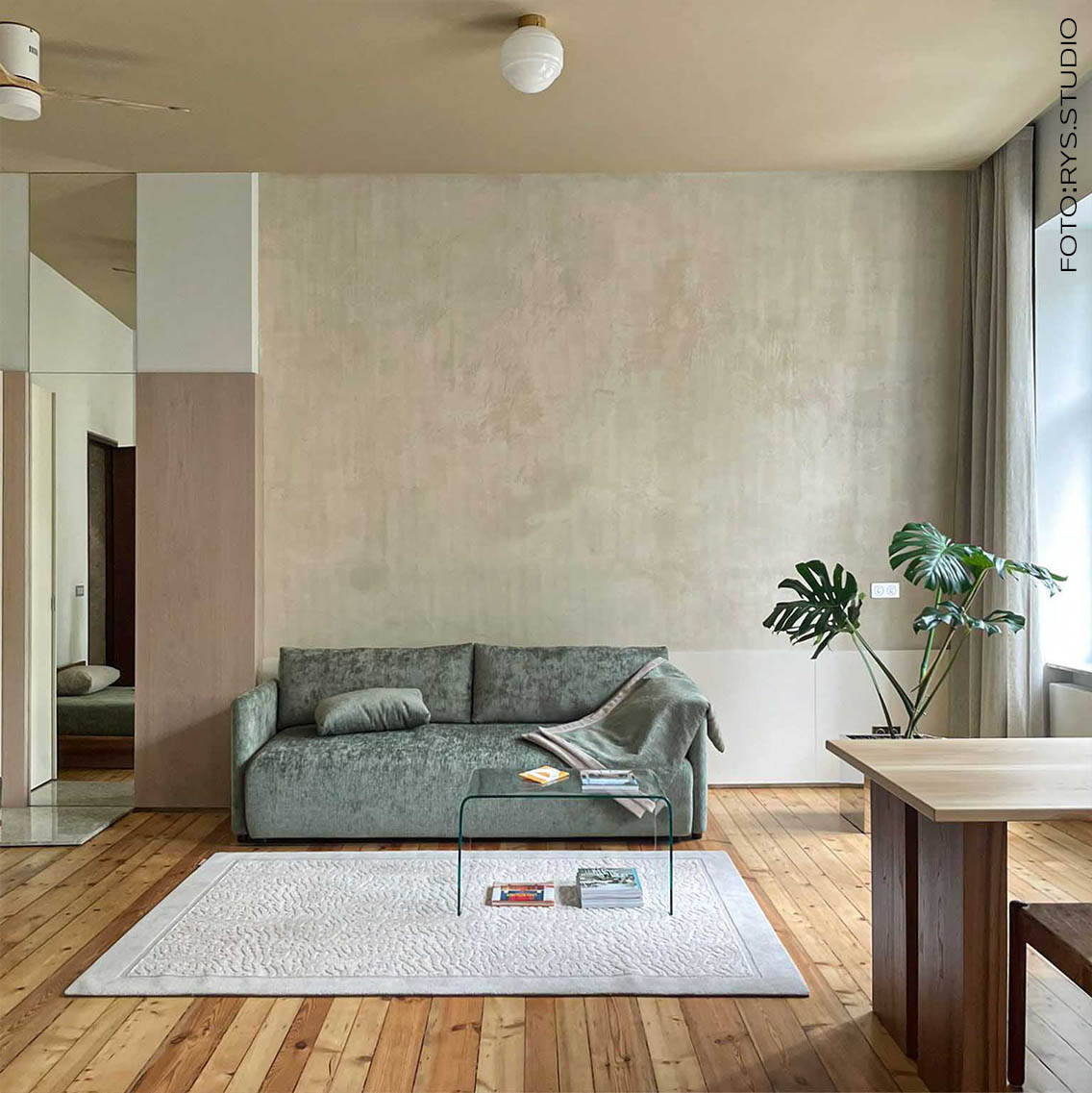 Embassy Interiors :: Saturn wall/ceiling lamp, diameter 25 cm, white brass