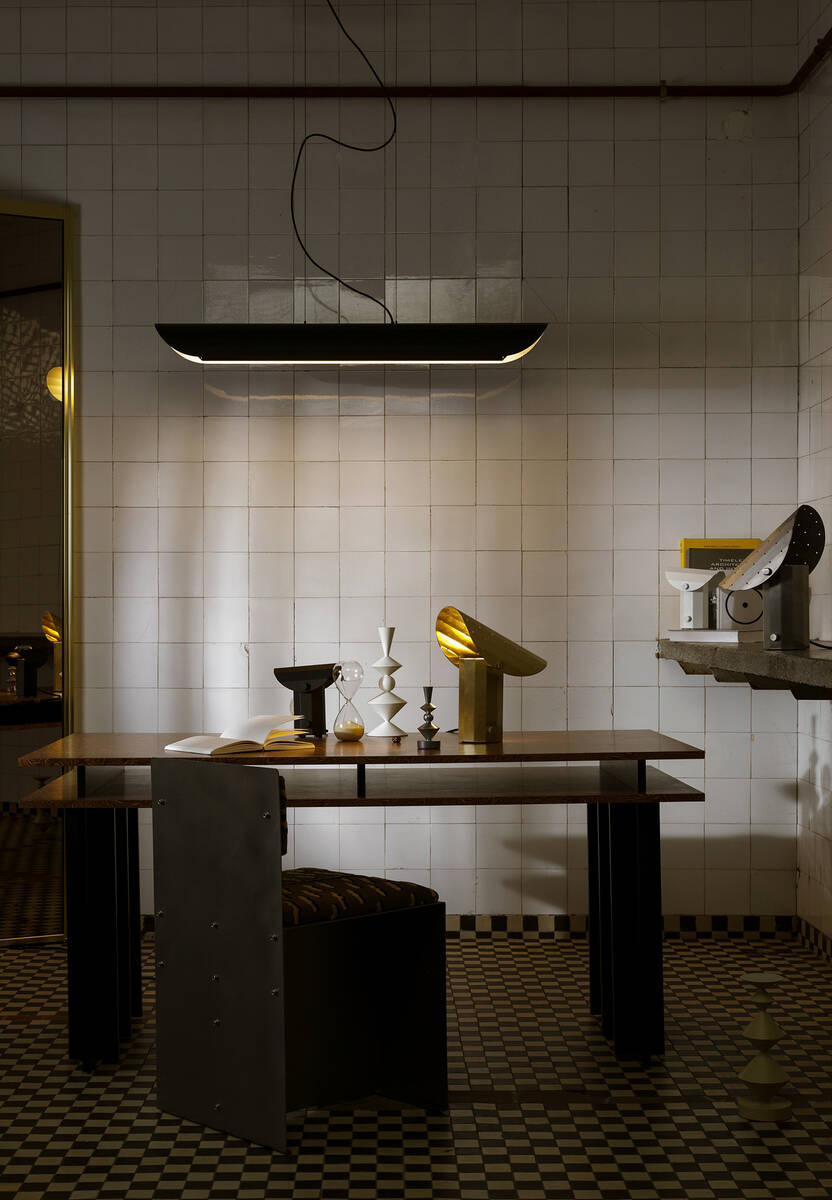 Kaspa :: Lampa wisząca liniowa Apolin szer. 120 cm czarno-biała