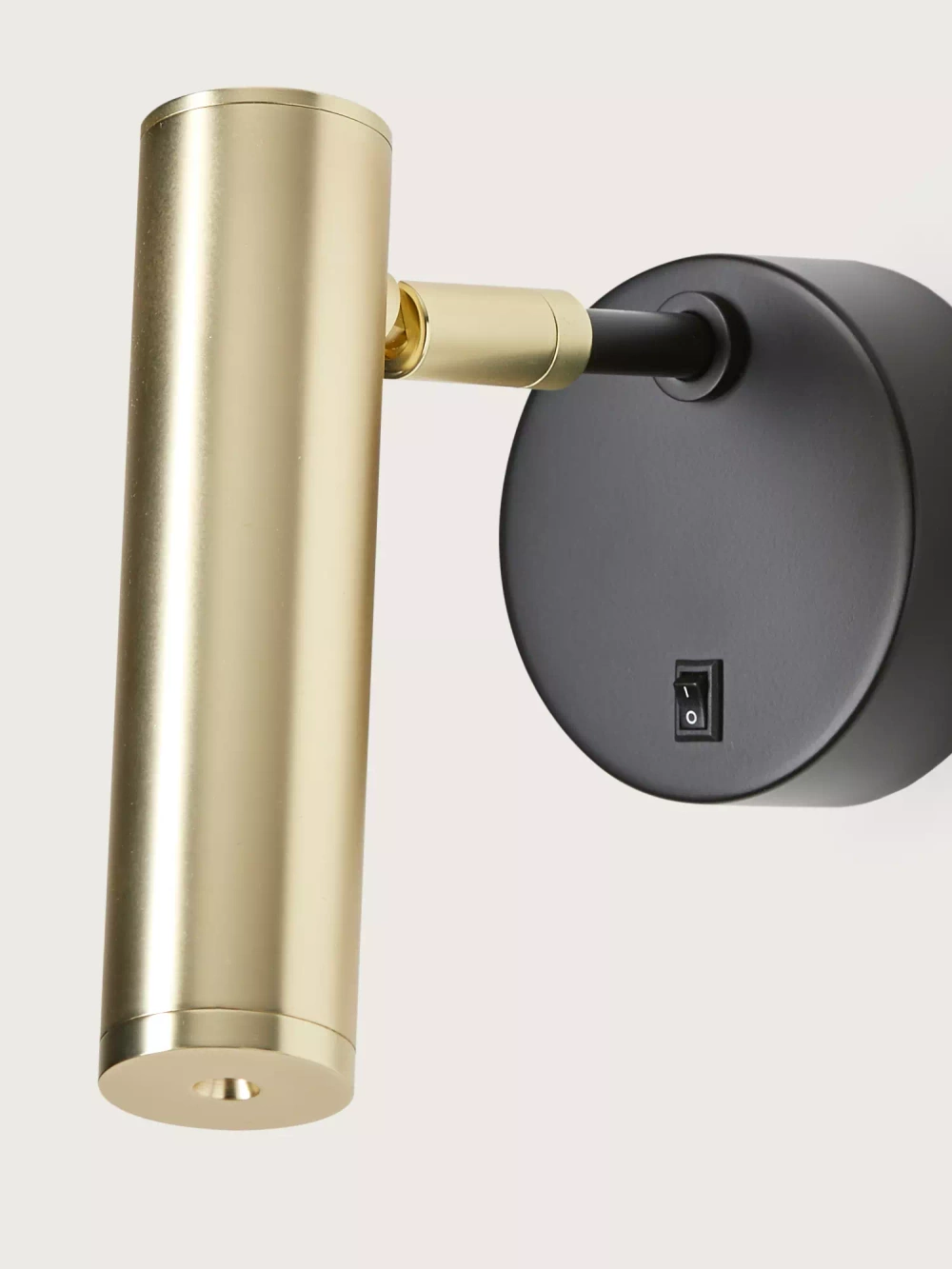 Aromas :: Wandlampe aus Metall Maru Höhe 17,7 cm gold