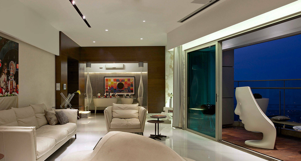 Artemide :: Stehlampe aus Metall Cosmic Leaf Höhe 192 cm silber