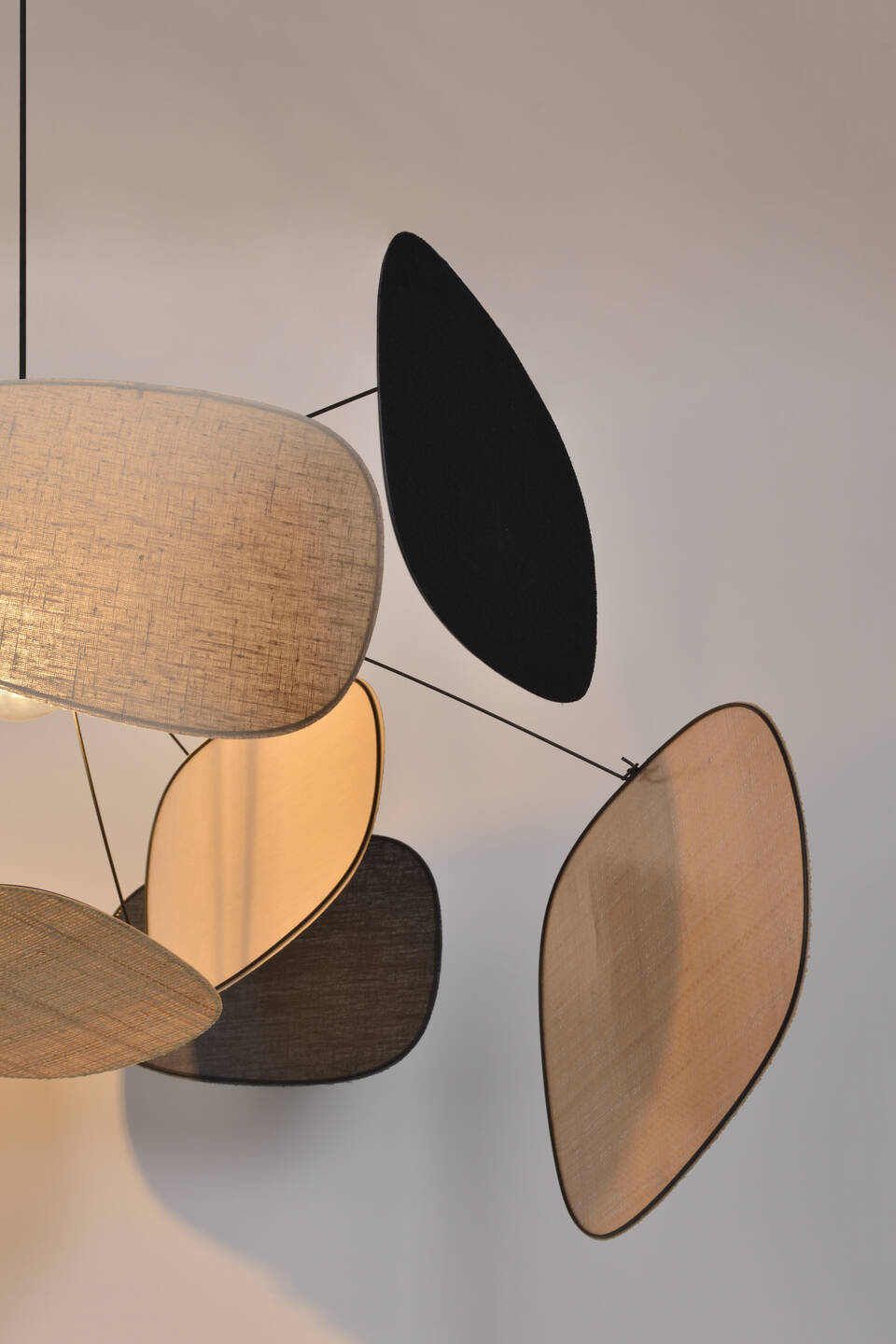 Market Set :: Screen 70's hanging lamp, diameter 110 cm, size XL, beige and black