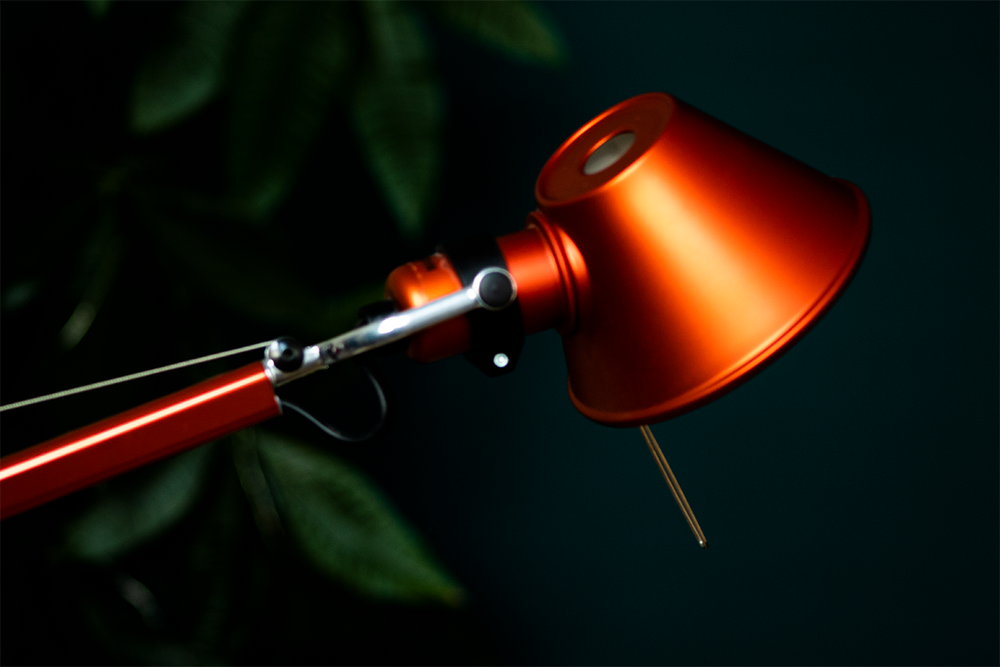 Artemide :: Desk lamp Tolomeo micro anodized red h. 37 cm