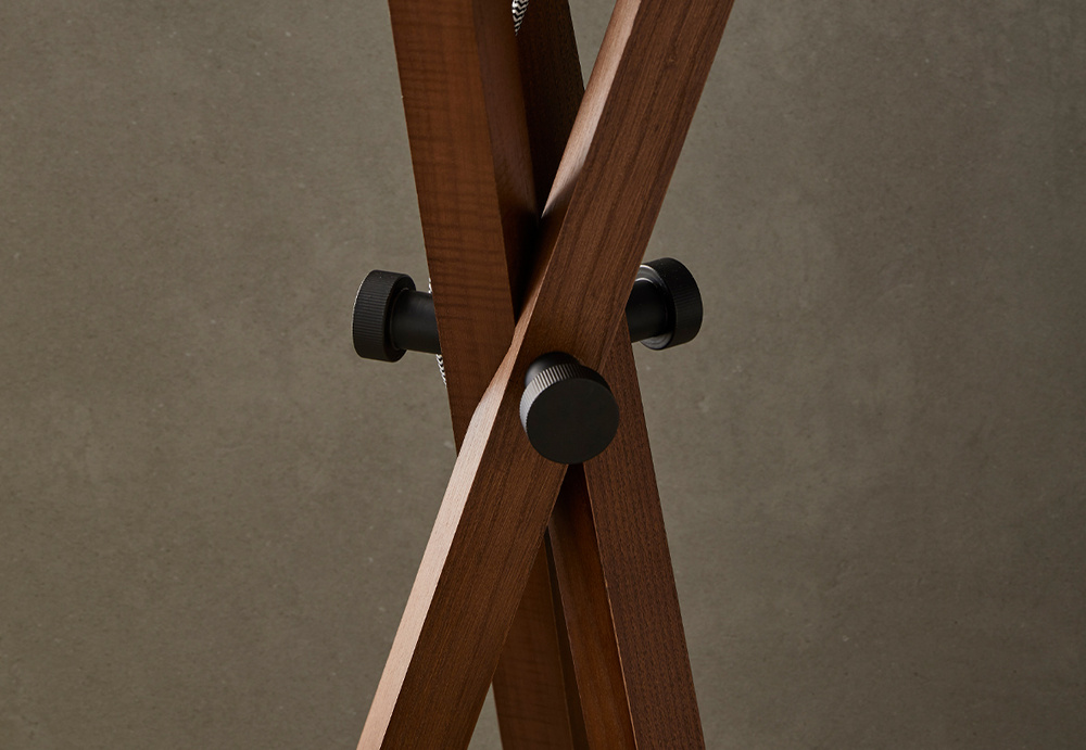 Aromas :: Stehlampe aus Metall Cot Höhe 162 cm schwarz