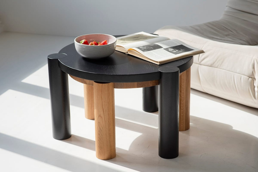 Szyszka Design :: Stolik dębowy Trika śr. 70 cm / wys. 45 cm czarny