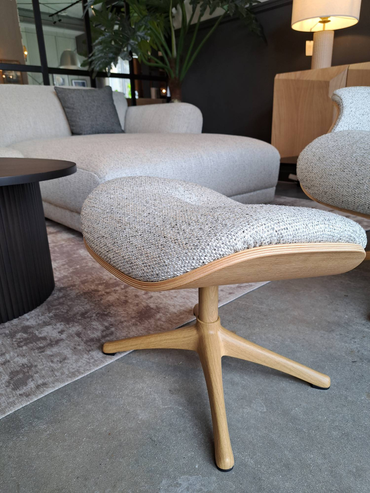 Flexlux :: Clement gepolsterter Relaxsessel mit Fußhocker, Grau-Eiche, mittelgroß