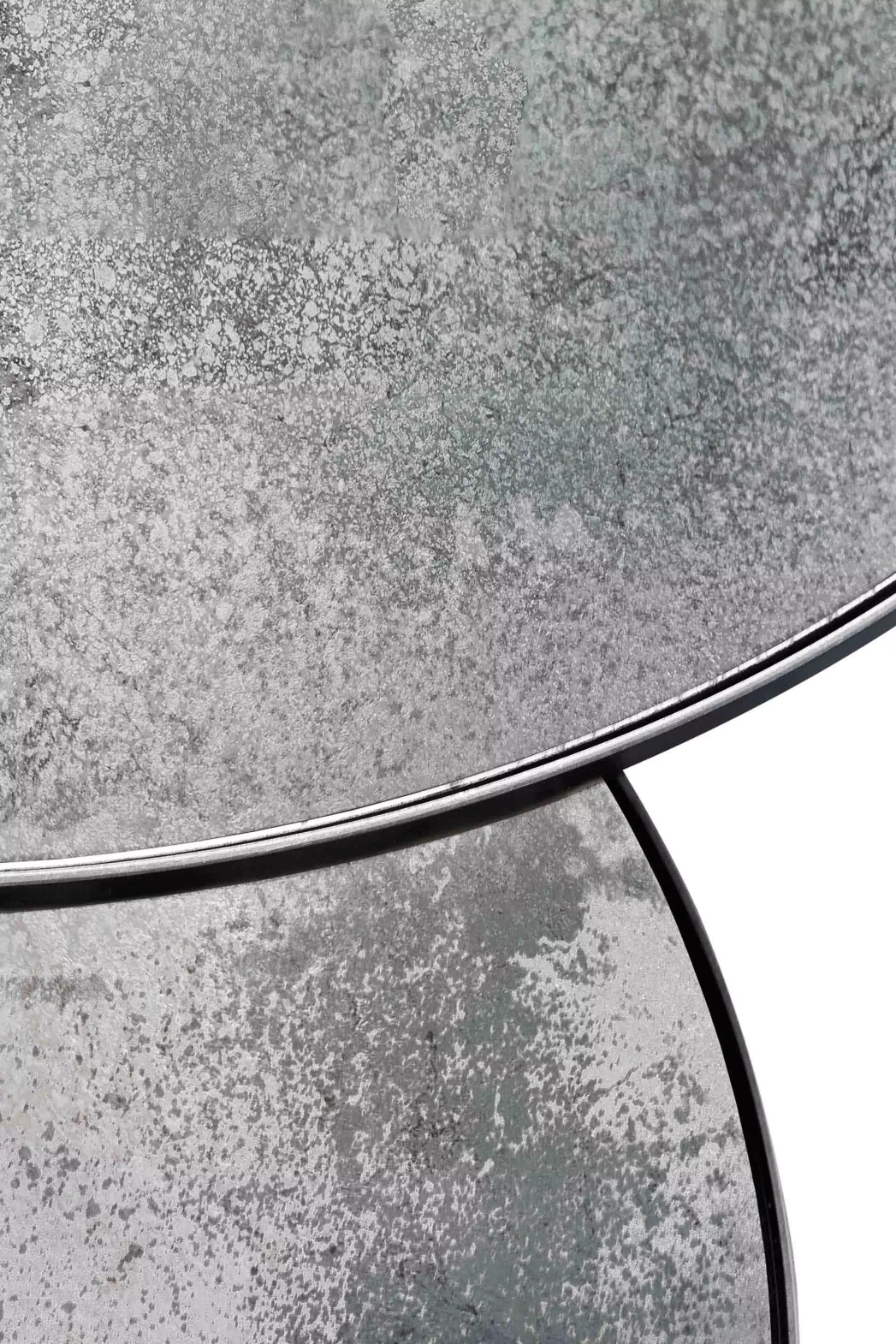 Ethnicraft :: Set von 2-Set Couchtischen aus Metall Clear Nesting Low schwarz