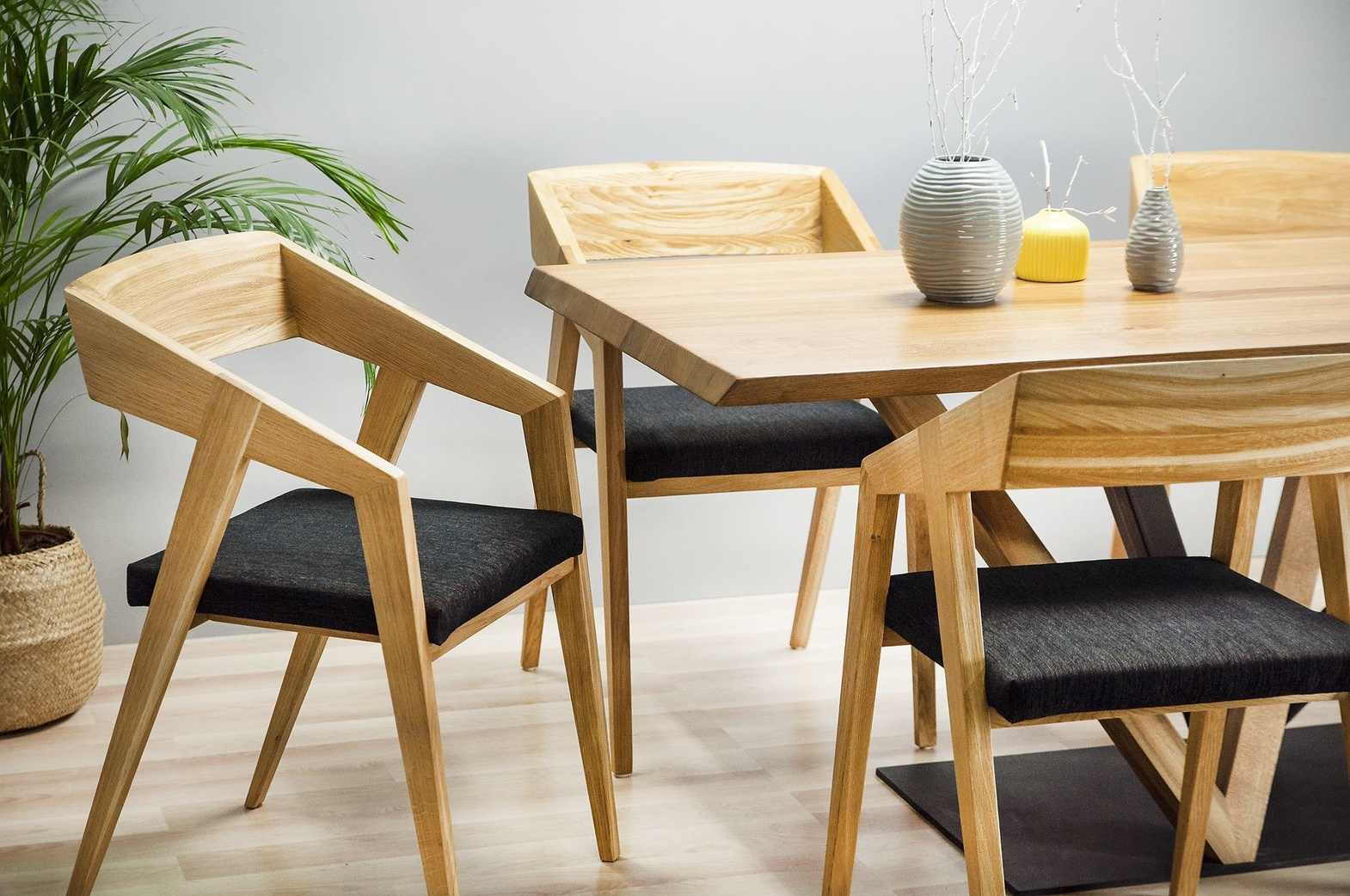 Szyszka Design :: Stuhl aus Holz Piko grau