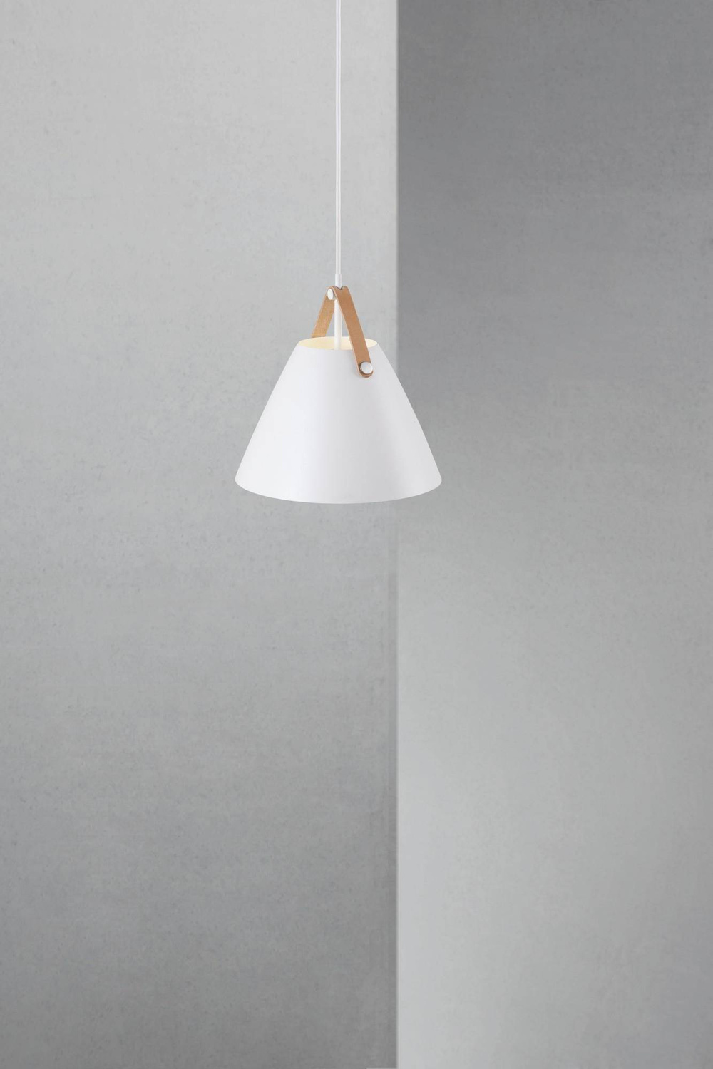 Design For the People :: Hanging lamp Strap white dia. 27 cm