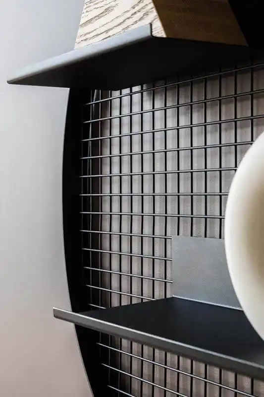 Loft Decora :: Wall decoration mesh Border round black diameter 80 cm