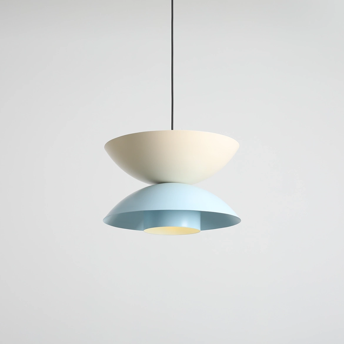 Artera :: Minimalistische OTTI Creme/Babyblau/Babyblau Tischlampe (ø37cm)