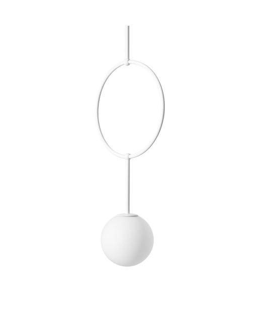 Ummo :: ISUULLA A hanging lamp