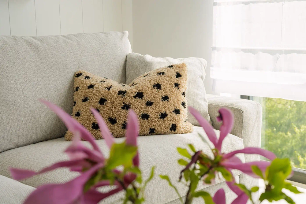 Sits :: Phoenix upholstered sofa