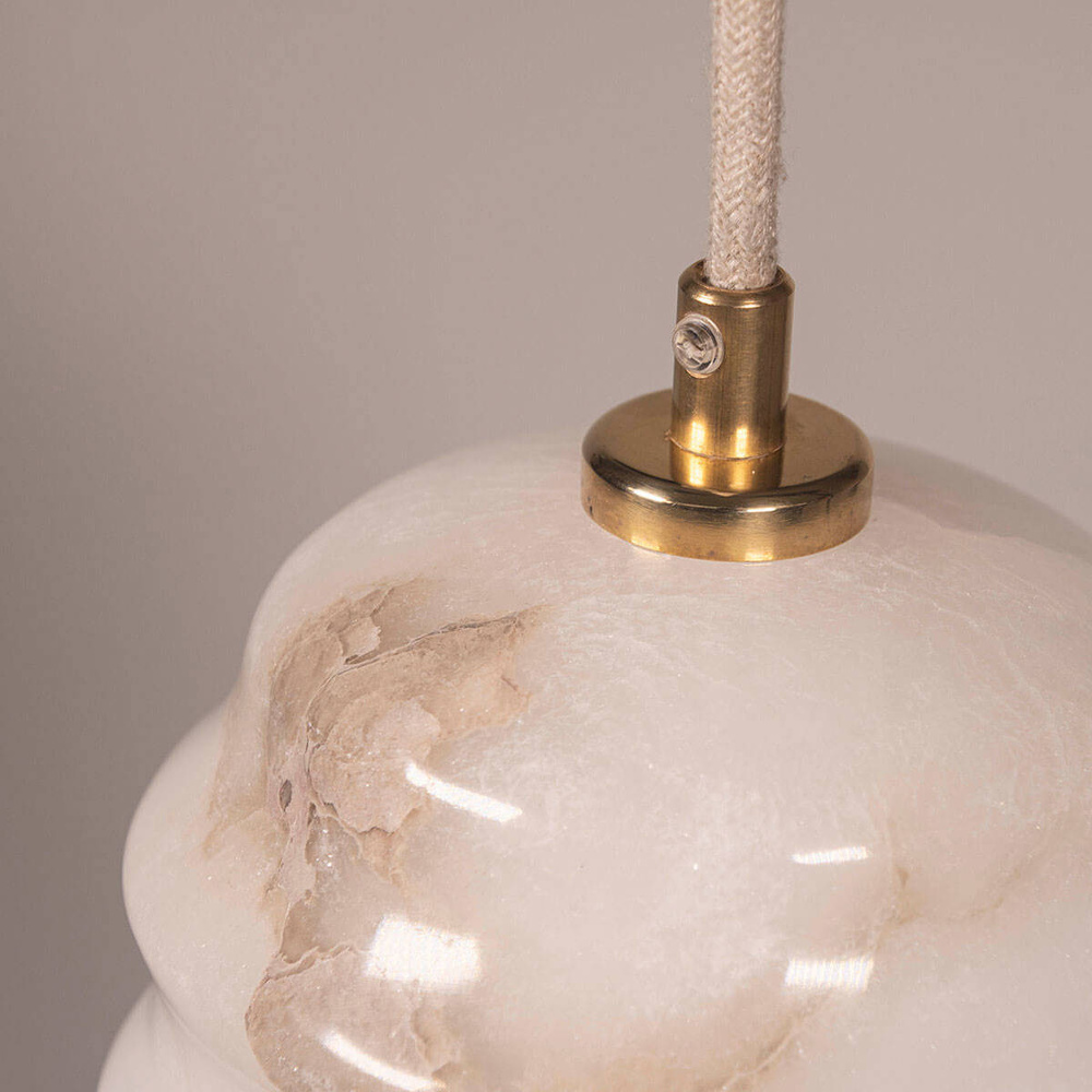 Embassy Interiors :: Kalliope Alabaster Pendelleuchte, Durchmesser 13 cm