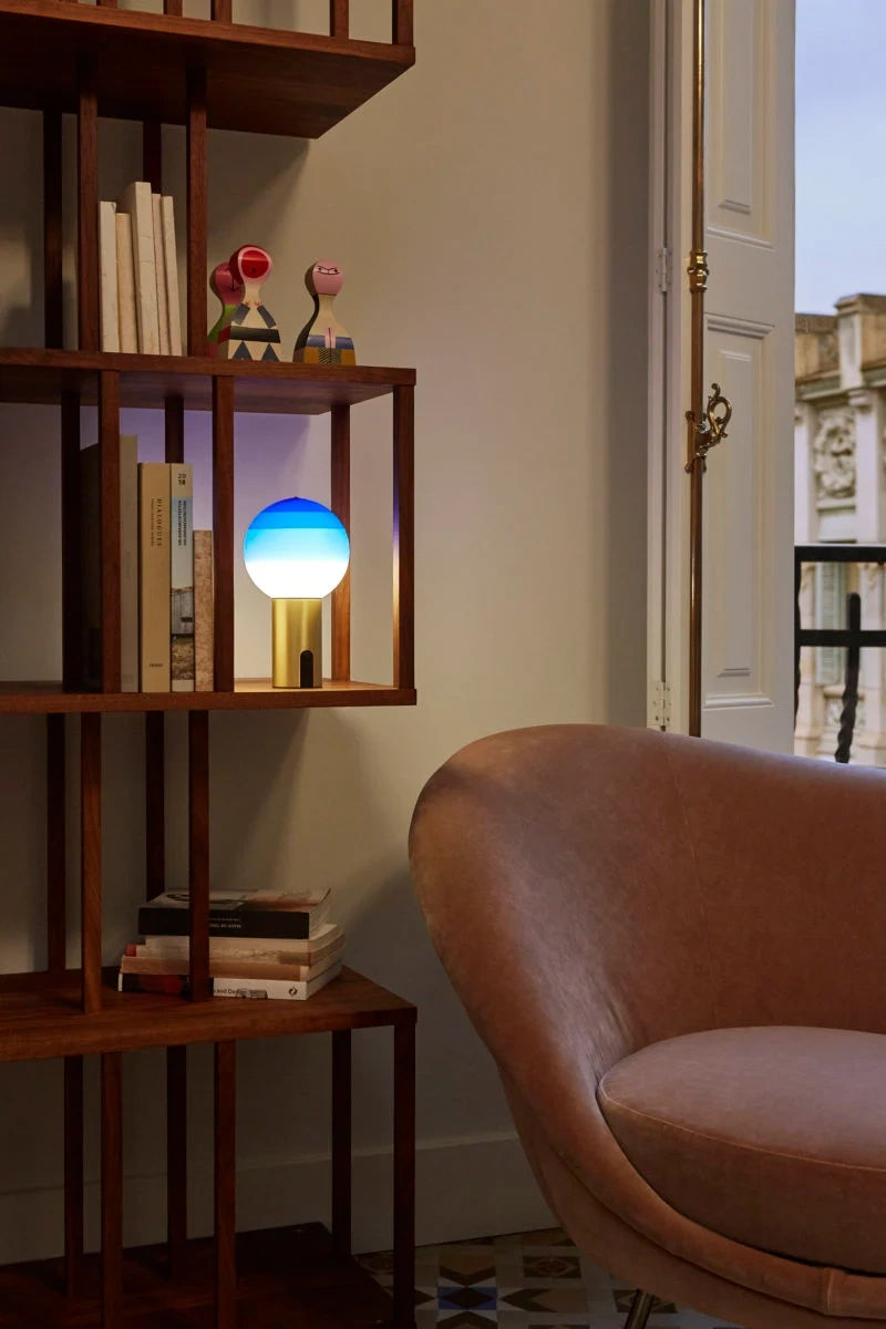 Marset :: Dipping table lamp, height 22.2 cm, blue and brass