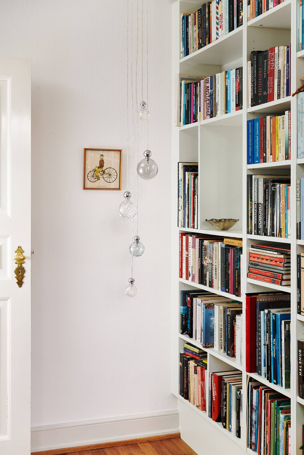 EBB & FLOW :: Lampa wisząca Uva M Smokey grey