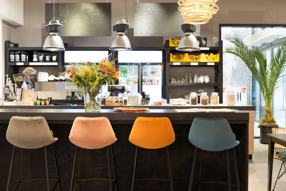 Dutchbone :: BarStühl aus Metall Franky Höhe 91 cm blau