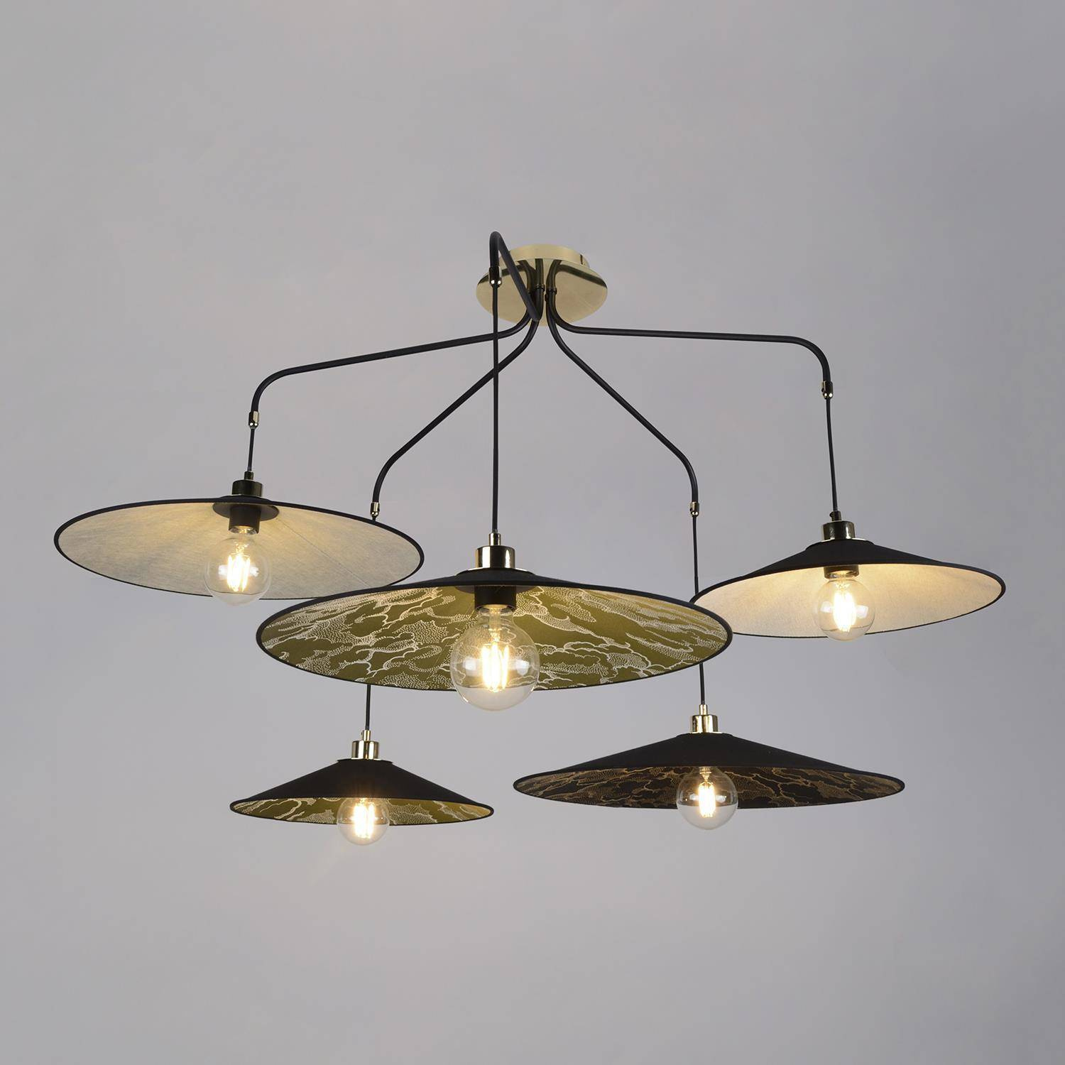 Market Set :: Lampa wisząca Gatsby Assortis 5 kloszy wielokolorowa szer. 87 cm